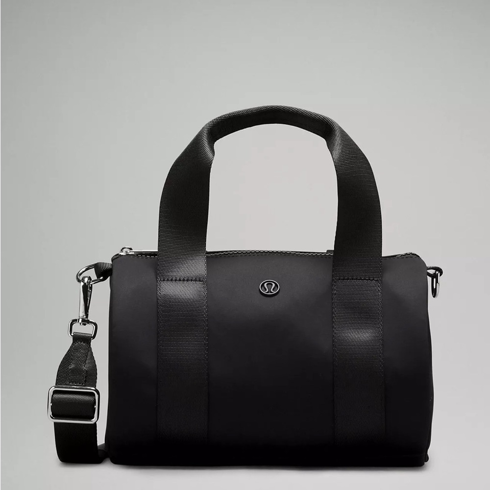 Lululemon mini duffle bag/purse